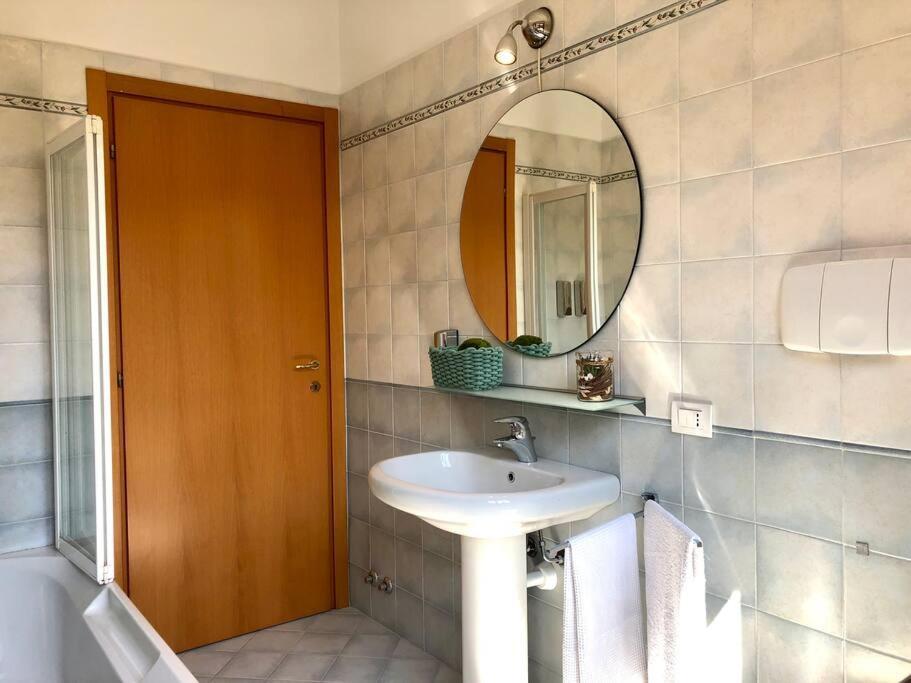 Apartament L'Ulivo Di Como Zewnętrze zdjęcie